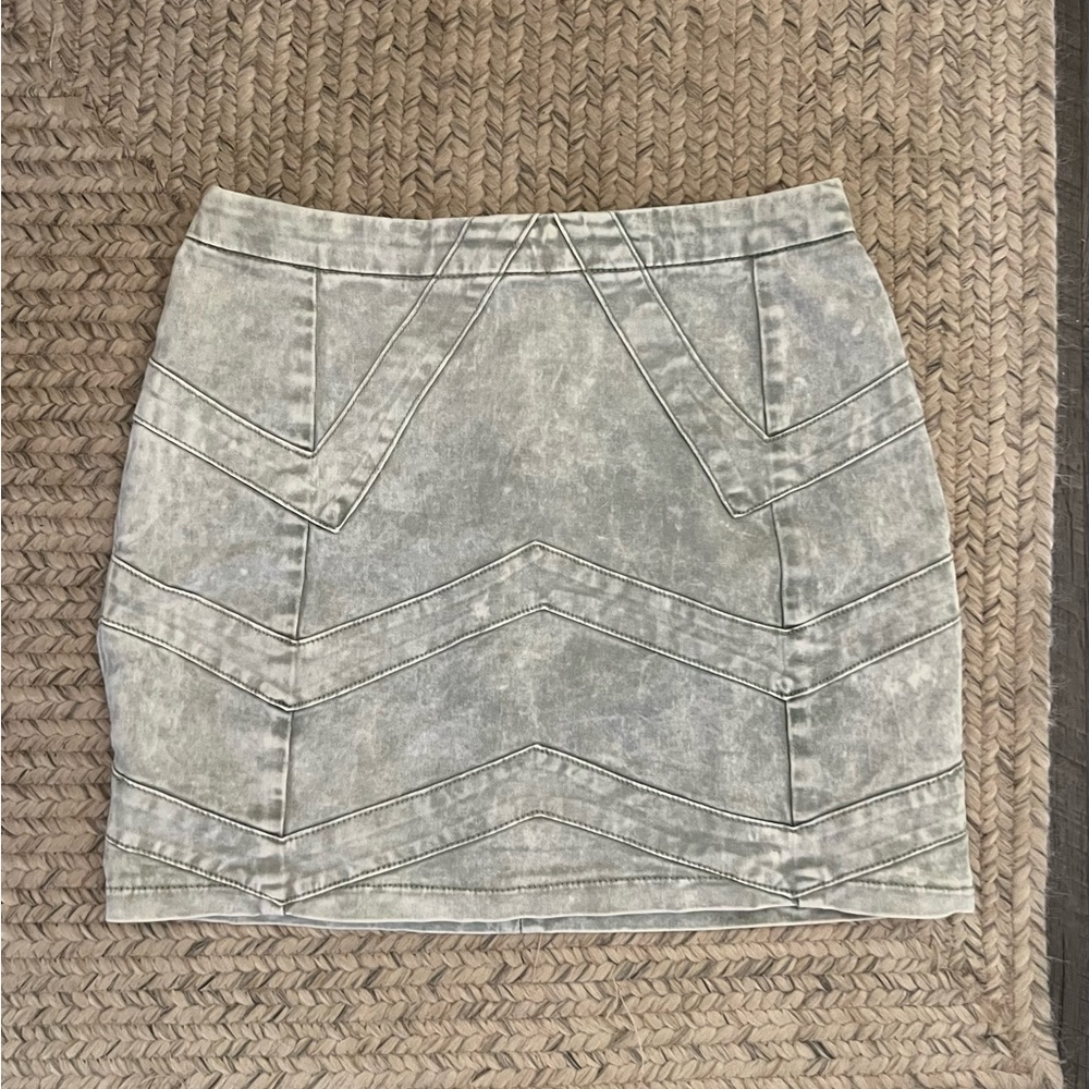 Stylish Gray Skirt